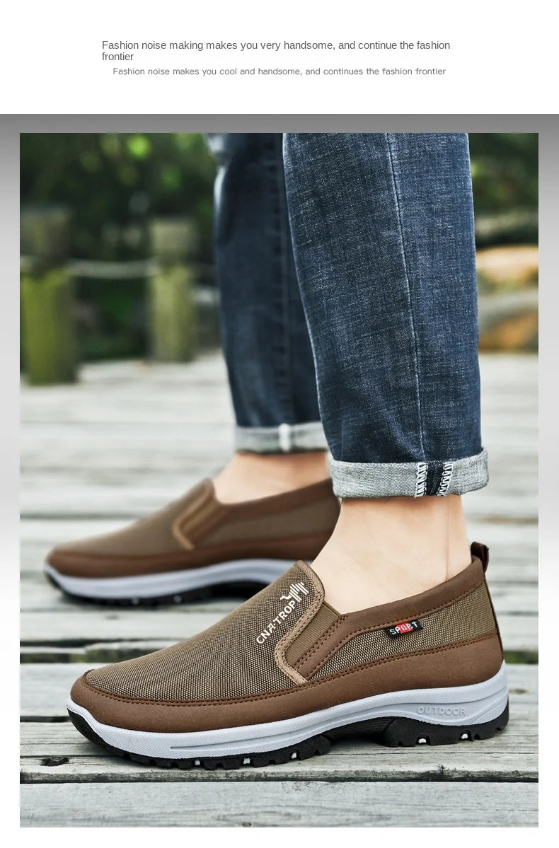 Zapatillas tipo mocasín para hombre, de malla transpirable, estilo casual, con suela suave, color liso, cómodas, ideales para el agua o para conducir.