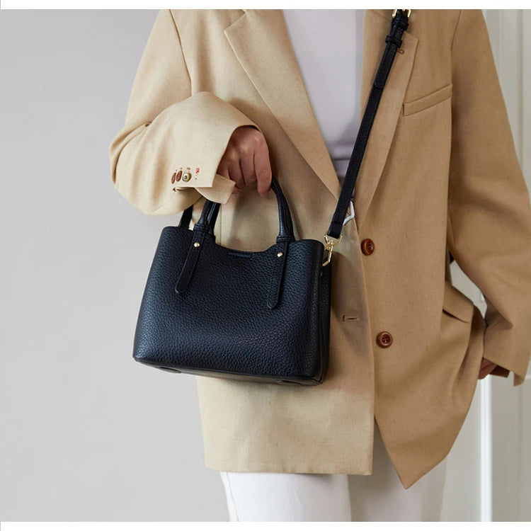 Bolsos de mano de PU para mujer, elegantes bolsos tote, diseño versátil, bolsos de uso diario, bolso de hombro compacto