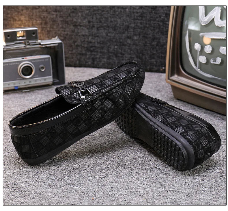 Mocasines nuevos para hombre, zapatos casuales transpirables, cómodos, de cuero a cuadros, zapatos casuales para hombre, sin cordones, concisos, de calidad, zapatillas deportivas para hombre.
