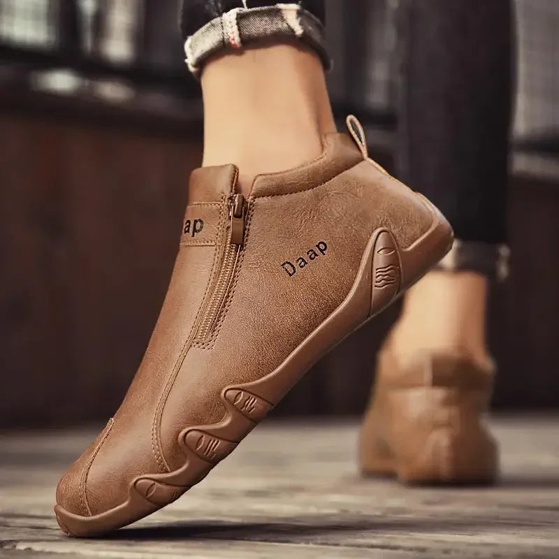Zapatos casuales nuevos para hombre 2024, botines de lujo con punta redonda, zapatos ligeros sin cordones para caminar, zapatillas altas cómodas para hombre, ideales para actividades al aire libre.