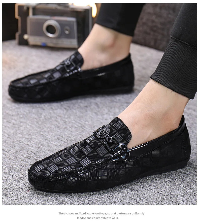 Mocasines nuevos para hombre, zapatos casuales transpirables, cómodos, de cuero a cuadros, zapatos casuales para hombre, sin cordones, concisos, de calidad, zapatillas deportivas para hombre.