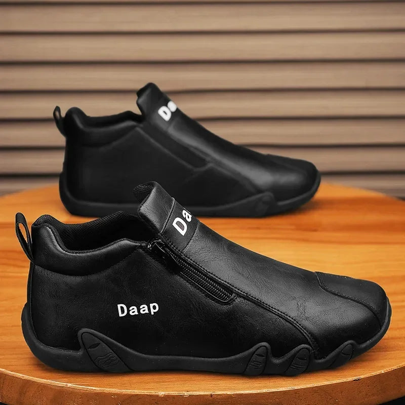 Zapatos casuales nuevos para hombre 2024, botines de lujo con punta redonda, zapatos ligeros sin cordones para caminar, zapatillas altas cómodas para hombre, ideales para actividades al aire libre.