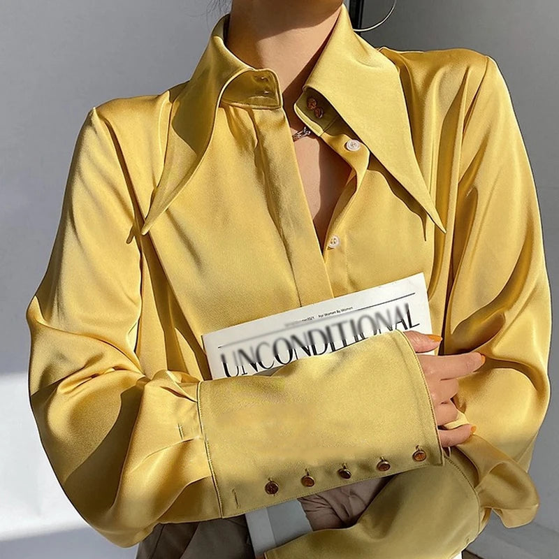 Blusa de mujer elegante de estilo vintage para otoño, ideal para la oficina, con cuello vuelto y mangas largas.