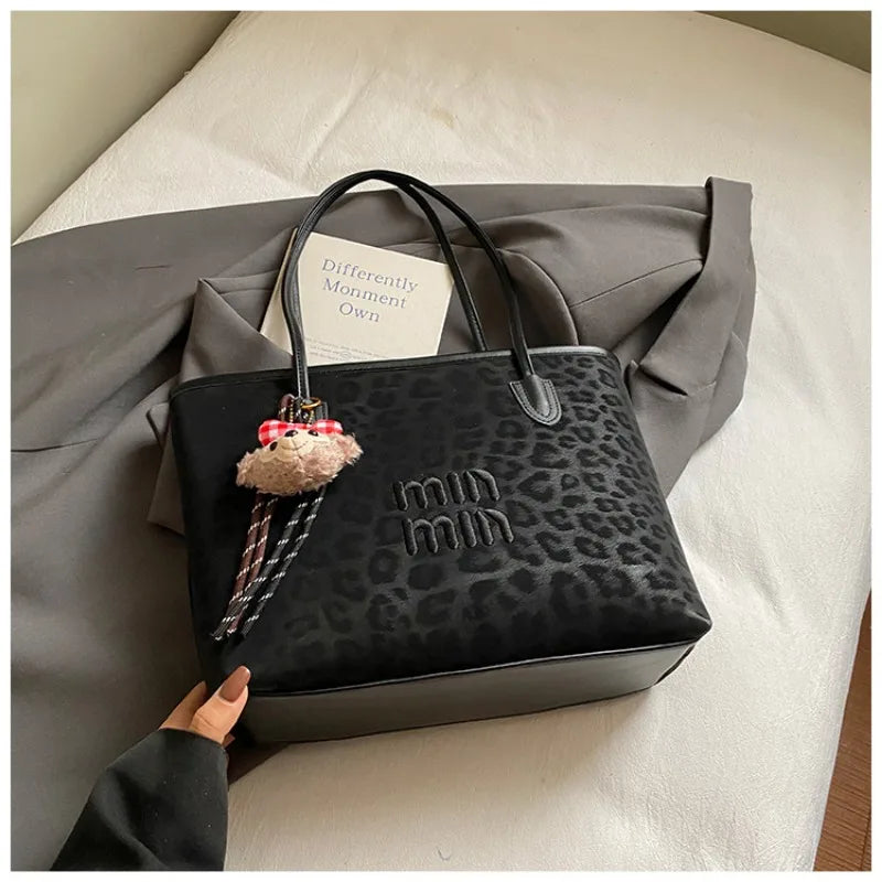 Bolso de mano nuevo para mujer 2025, bolso de hombro de gran capacidad, bolso tote, bolso para ir al trabajo, bolso de mano bajo el brazo, moderno