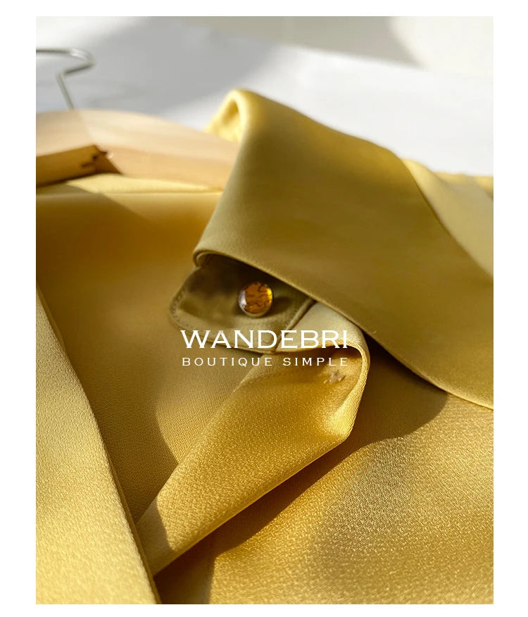 Blusa de mujer elegante de estilo vintage para otoño, ideal para la oficina, con cuello vuelto y mangas largas.