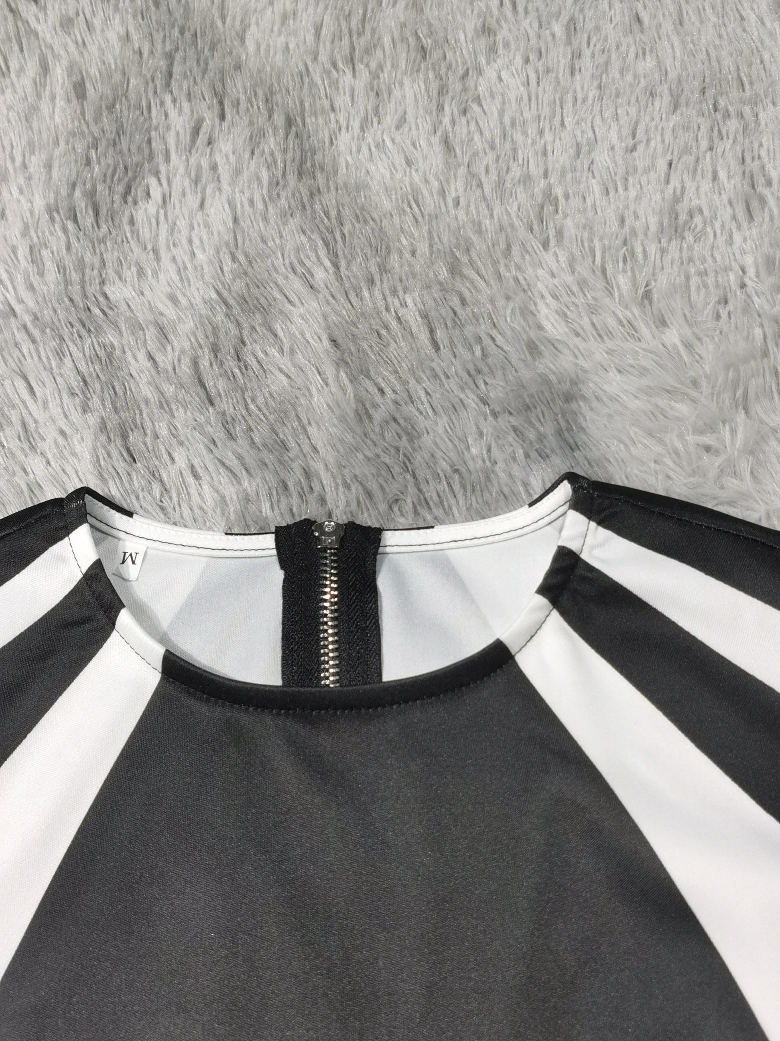 Vestidos de verano 2025 para mujer: elegantes, con bloques de color, cuello redondo, sin mangas, estilo casual y ajustado, minivestido diario para mujer.