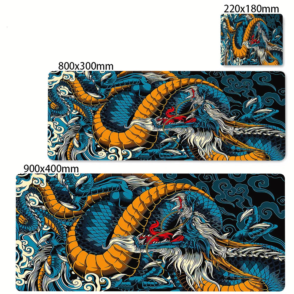 Alfombrilla de ratón grande con diseño de dragón en blanco y negro.