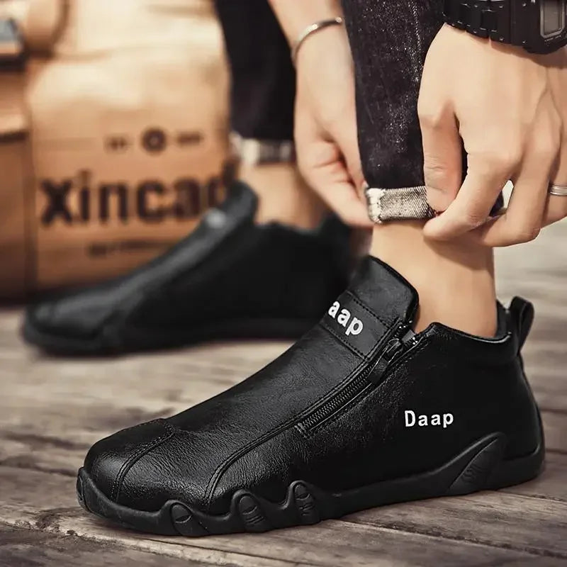 Zapatos casuales nuevos para hombre 2024, botines de lujo con punta redonda, zapatos ligeros sin cordones para caminar, zapatillas altas cómodas para hombre, ideales para actividades al aire libre.