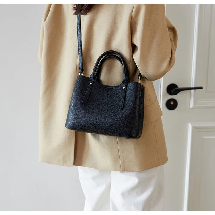 Bolsos de mano de PU para mujer, elegantes bolsos tote, diseño versátil, bolsos de uso diario, bolso de hombro compacto