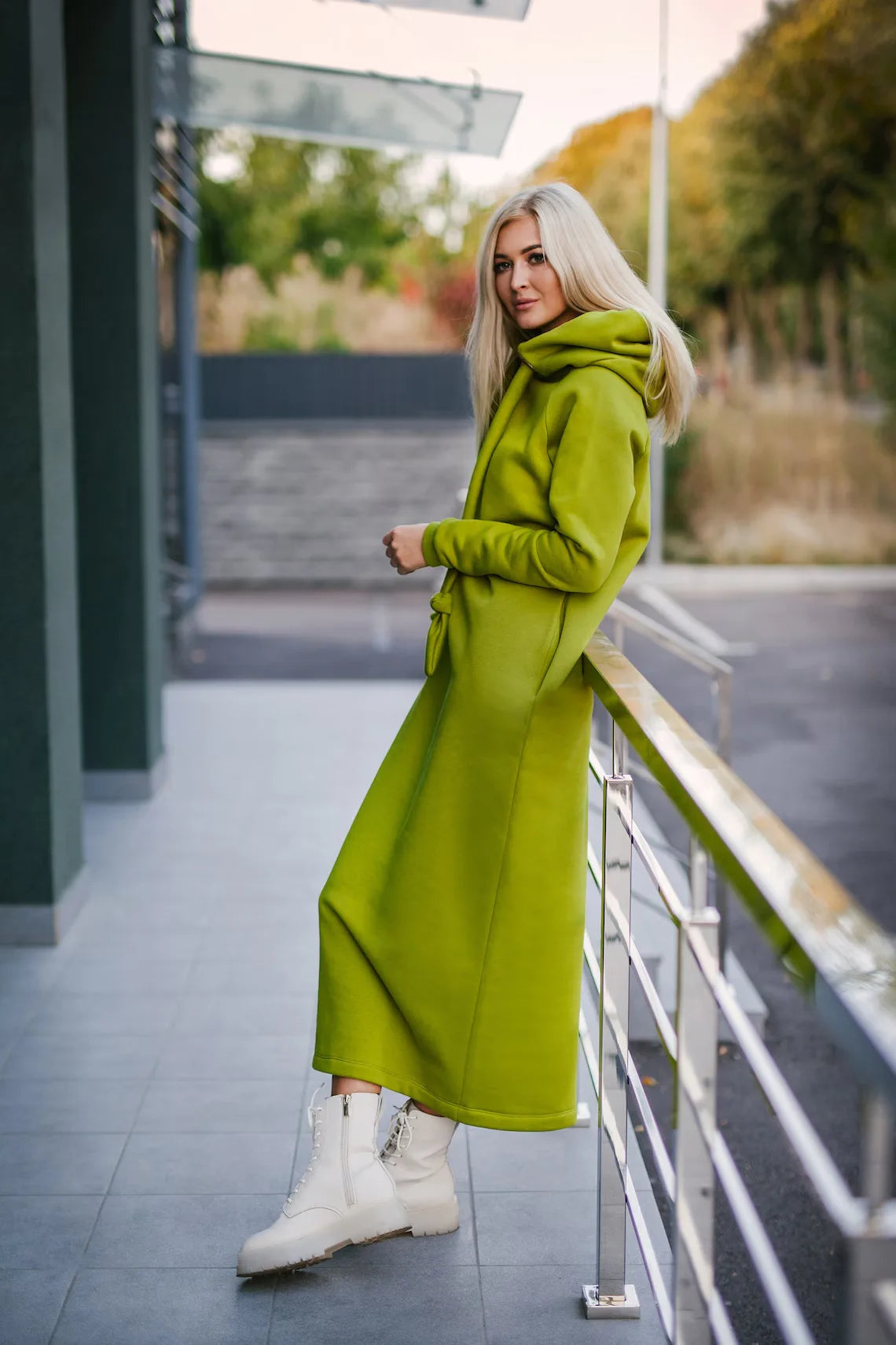 Vestido largo de punto holgado con capucha para mujer, ideal para otoño e invierno. Vestido de terciopelo con capucha, estilo casual, con detalles de costura. Vestido cálido.