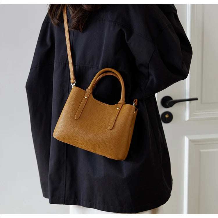 Bolsos de mano de PU para mujer, elegantes bolsos tote, diseño versátil, bolsos de uso diario, bolso de hombro compacto