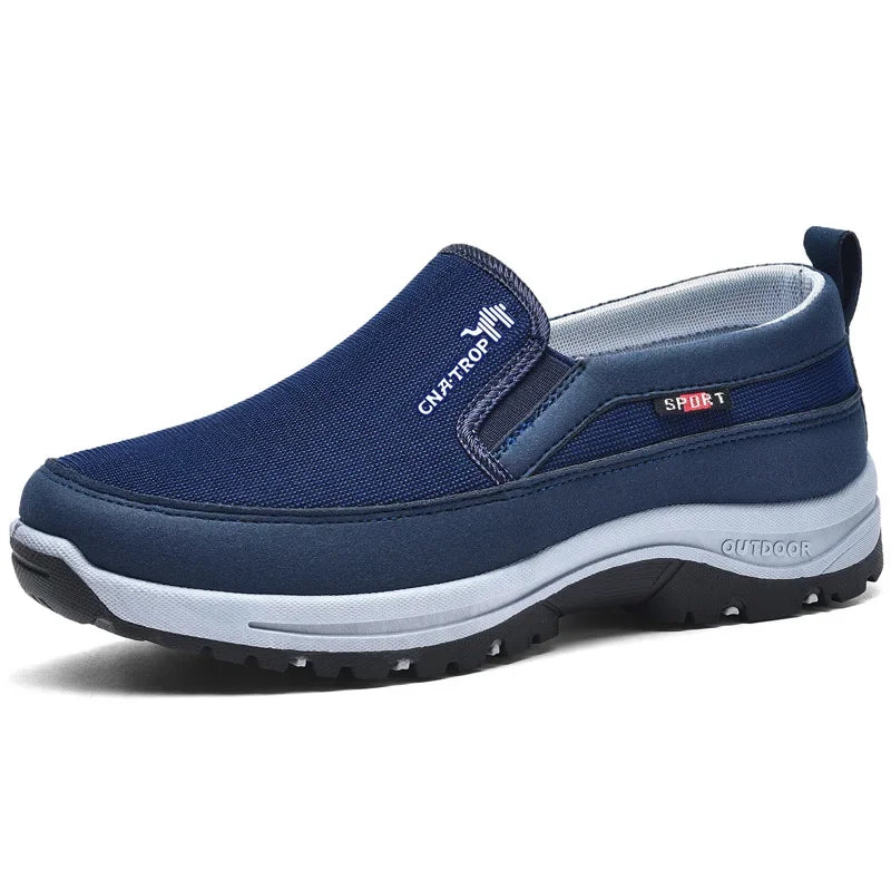 Zapatillas tipo mocasín para hombre, de malla transpirable, estilo casual, con suela suave, color liso, cómodas, ideales para el agua o para conducir.