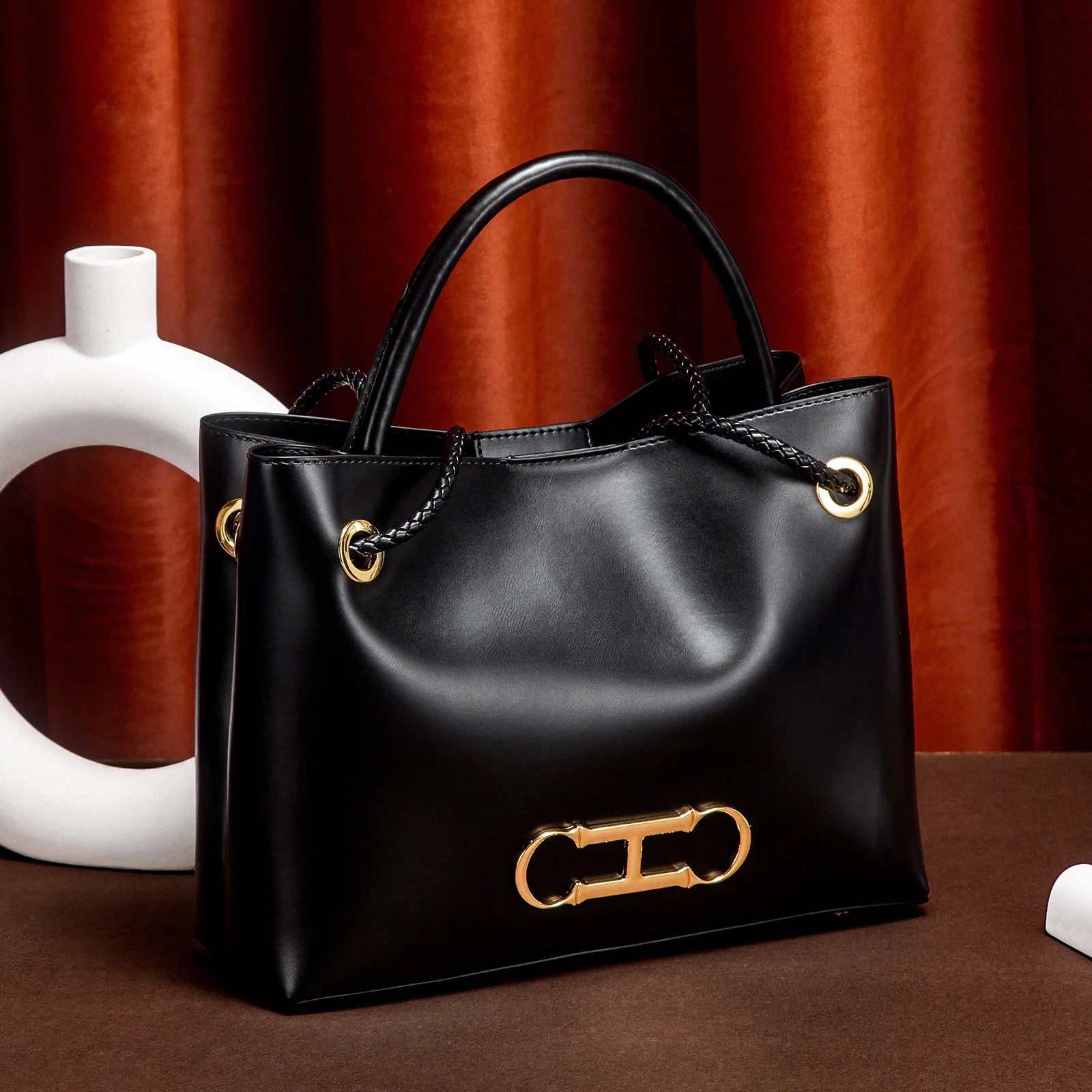 Bolso de mano para mujer, nuevo modelo otoño 2025, bolso tote minimalista negro, bolso de doble uso para ir al trabajo.