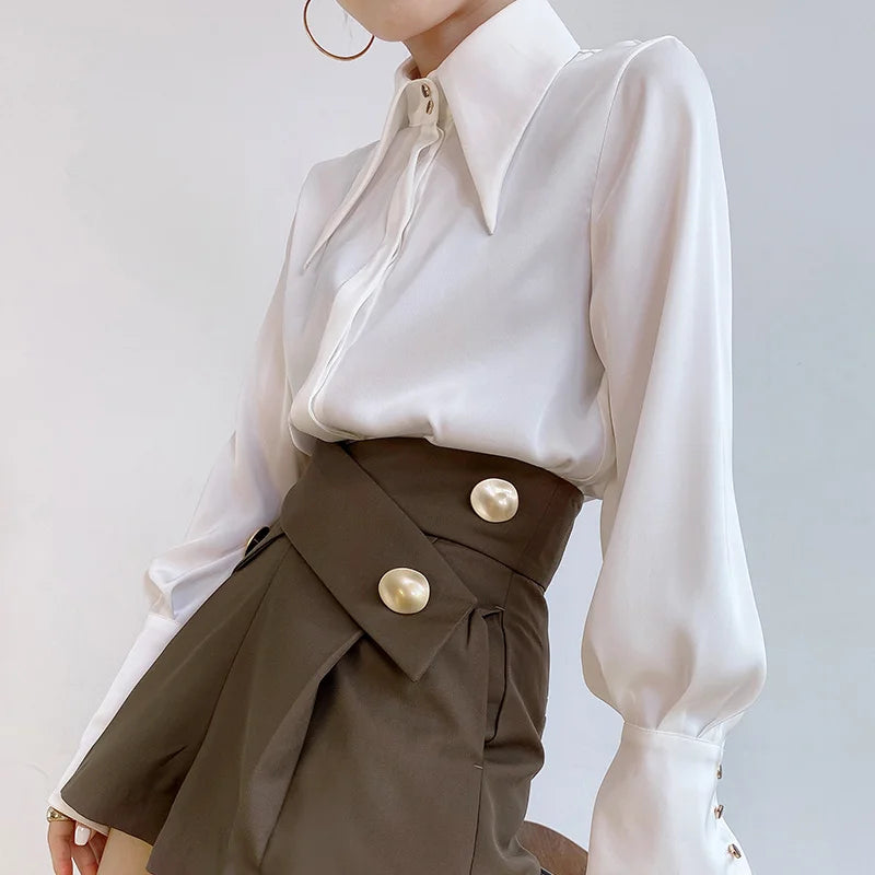 Blusa de mujer elegante de estilo vintage para otoño, ideal para la oficina, con cuello vuelto y mangas largas.