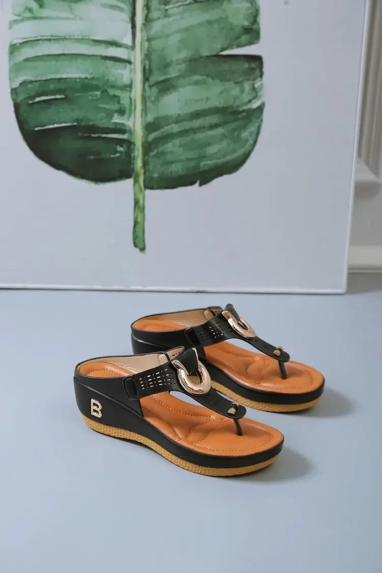 Sandalias de verano para mujer, nuevas, con punta abierta, zapatos de playa, chanclas, cuñas, cómodas, pantuflas, lindas sandalias Plu, tallas 35~43, Chaussure Femme