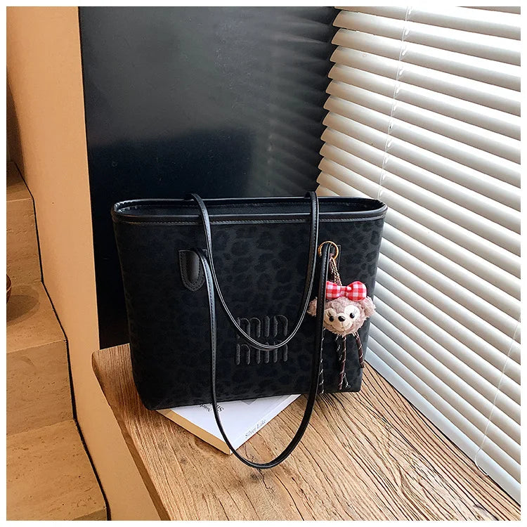 Bolso de mano nuevo para mujer 2025, bolso de hombro de gran capacidad, bolso tote, bolso para ir al trabajo, bolso de mano bajo el brazo, moderno