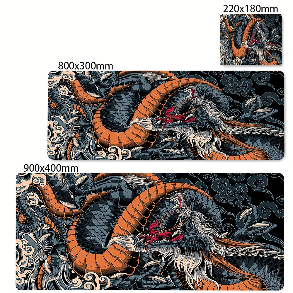 Alfombrilla de ratón grande con diseño de dragón en blanco y negro.