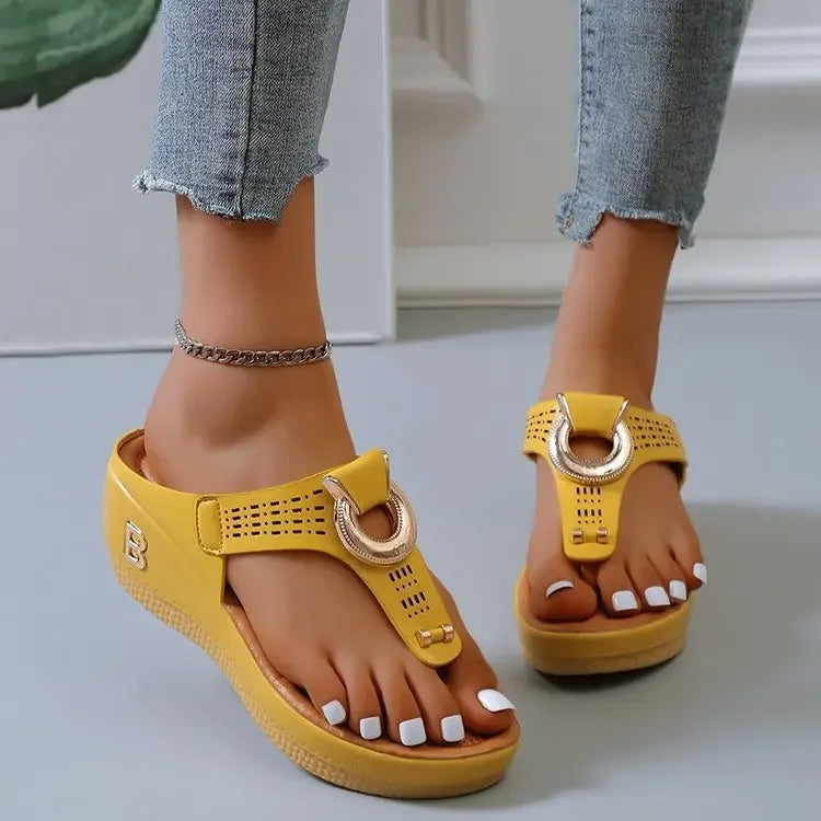 Sandalias de verano para mujer, nuevas, con punta abierta, zapatos de playa, chanclas, cuñas, cómodas, pantuflas, lindas sandalias Plu, tallas 35~43, Chaussure Femme
