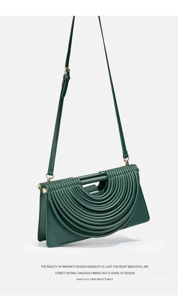 Bolsos de mano para mujer 2025, nuevos, dorados, de lujo, de marca de diseñador, tejidos a mano, estilo hobo, plateados, elegantes, de noche.