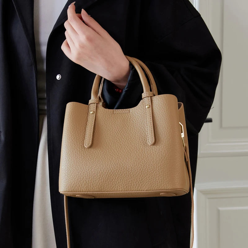 Bolsos de mano de PU para mujer, elegantes bolsos tote, diseño versátil, bolsos de uso diario, bolso de hombro compacto
