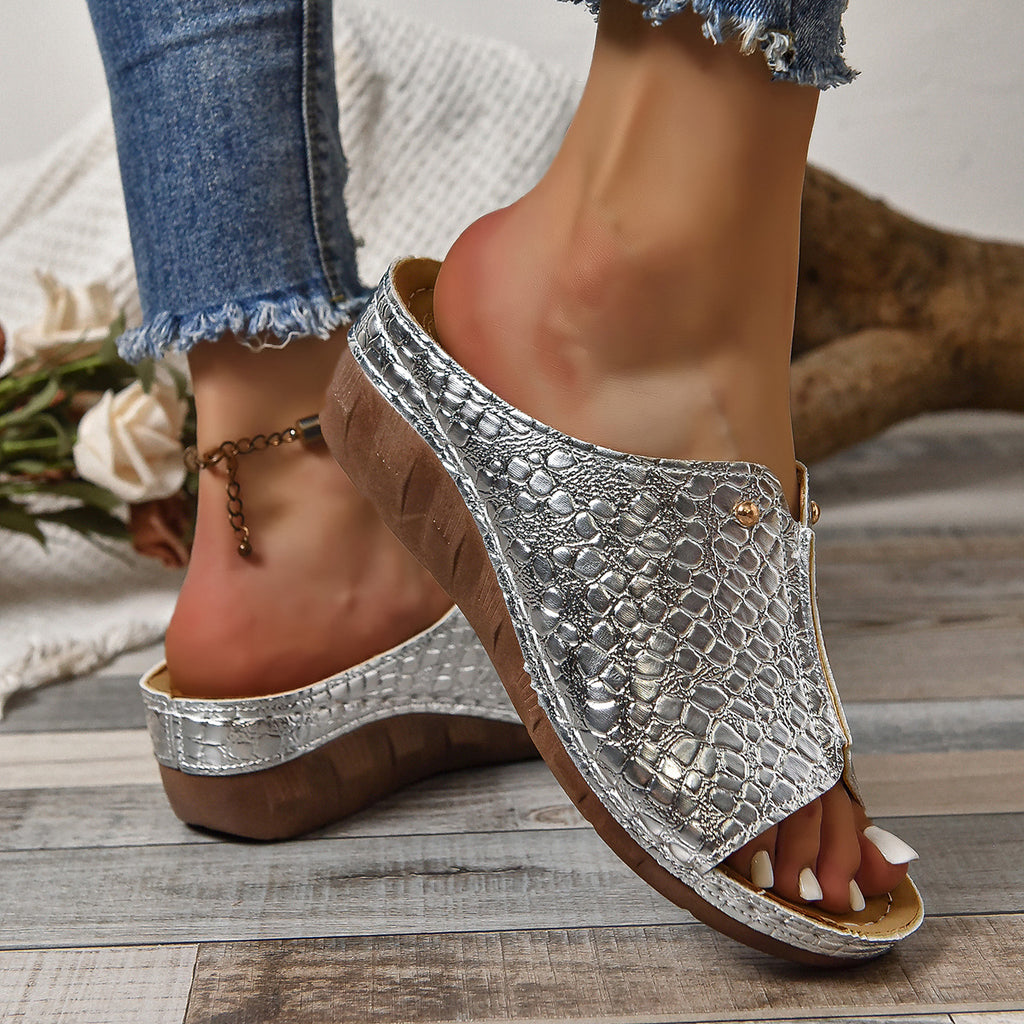 Sandalias de cuña con estampado de cocodrilo para mujer